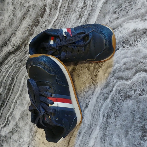 Tommy Hilfiger toddler boy shoes size 8 - Picture 3 of 4